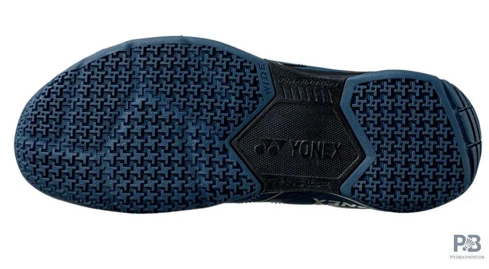 YONEX POWER CUSHION STRIDER FLOW WIDE Badminton Shoe (NAVY/ GOLD).