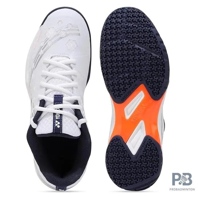 YONEX POWER CUSHION STRIDER BEAT WHITE.