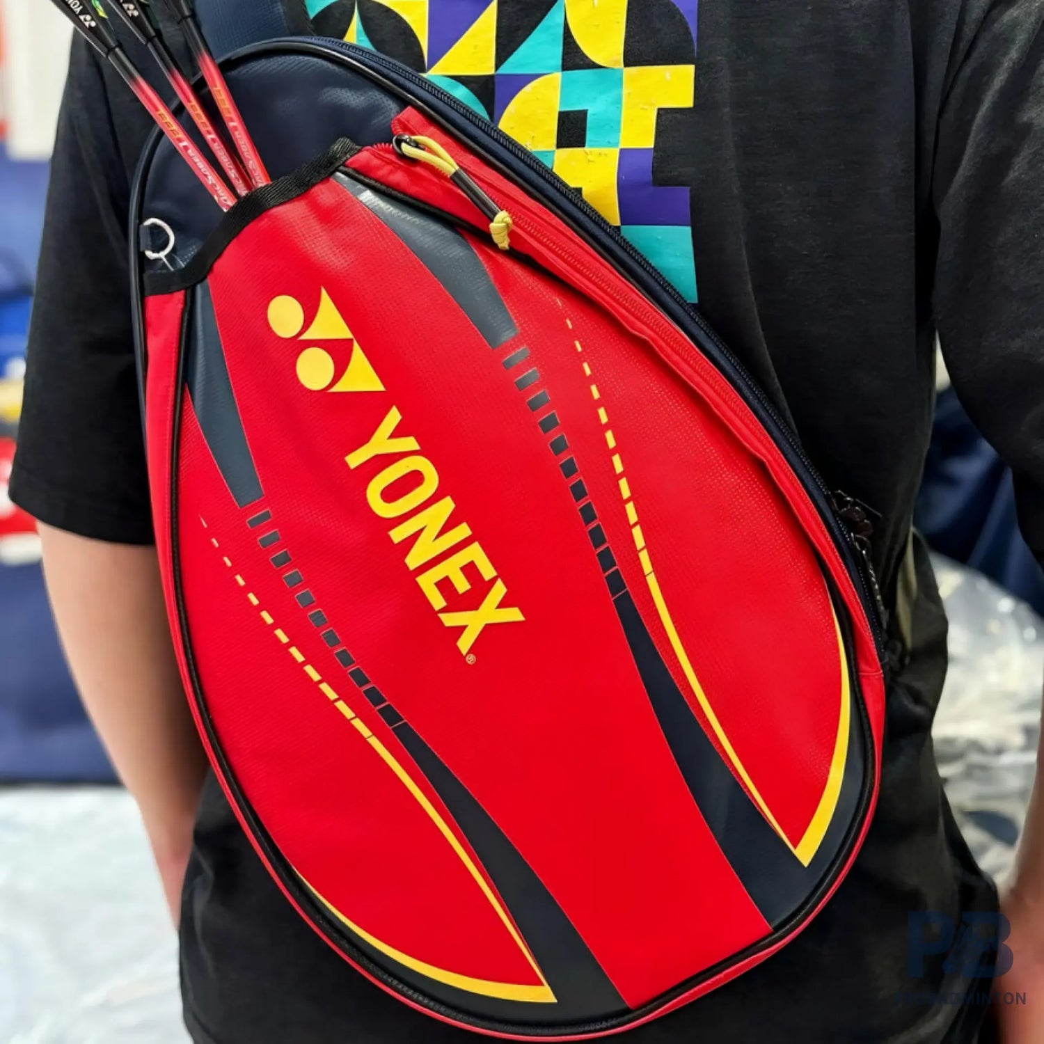 Yonex Club Sling Bag 23439D (In 2 colors).