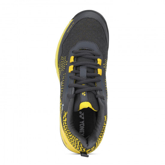 yonex v100 i badmnton shoos indoor
