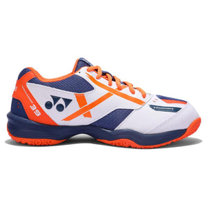 Yonex badminton best sale shoes under 1500