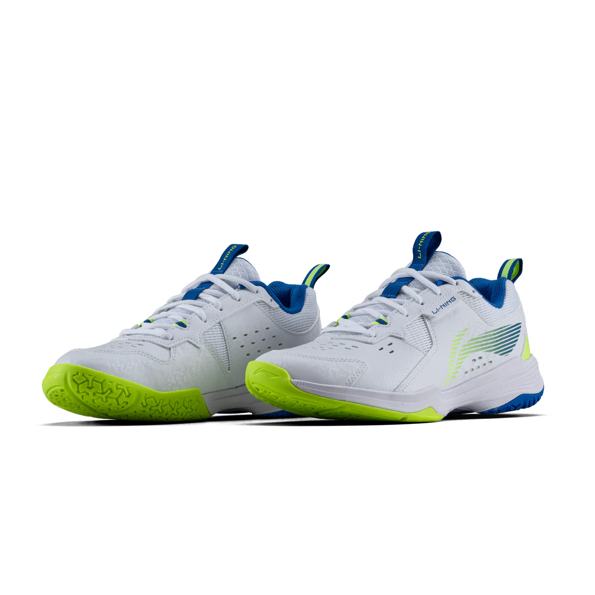 li ning all round liteweight versatil shoz

