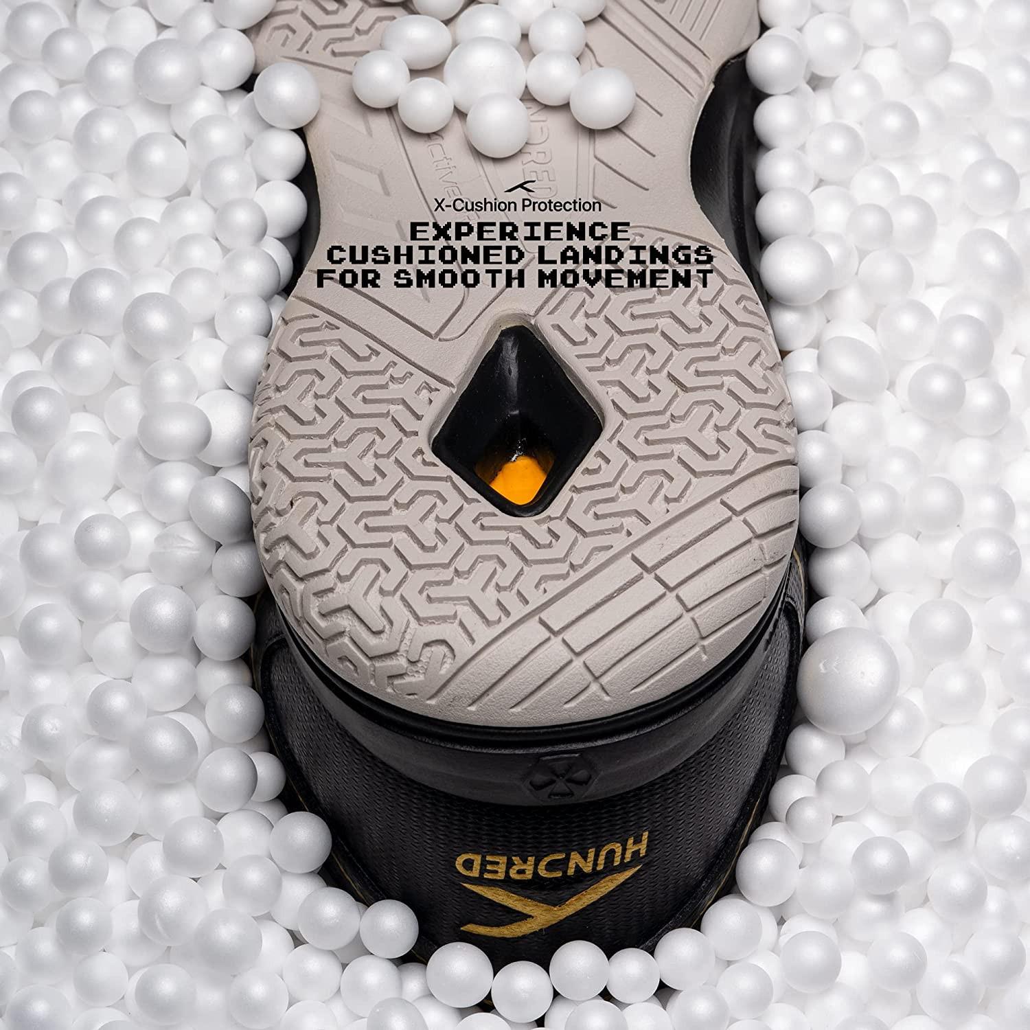 HUNDRED Raze Badminton Shoes (Black / Gold).